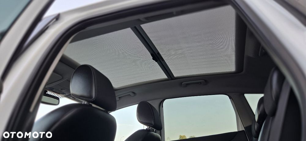 Ford Kuga 2.0 TDCi 4x4 Titanium - 24