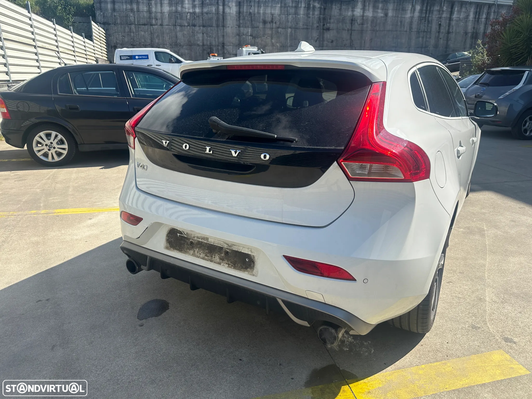 VOLVO V40 1.6 T4 180CV R-DESIGN DE 2015 - 5