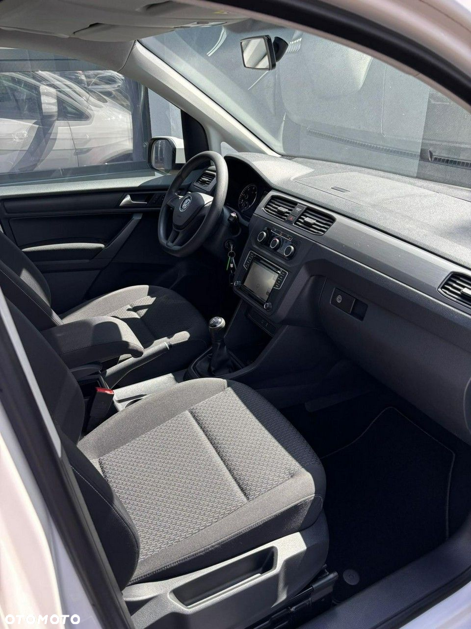 Volkswagen Caddy - 13