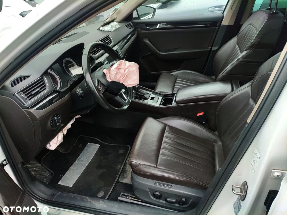 Skoda Superb 2.0 TDI DSG L&K - 10