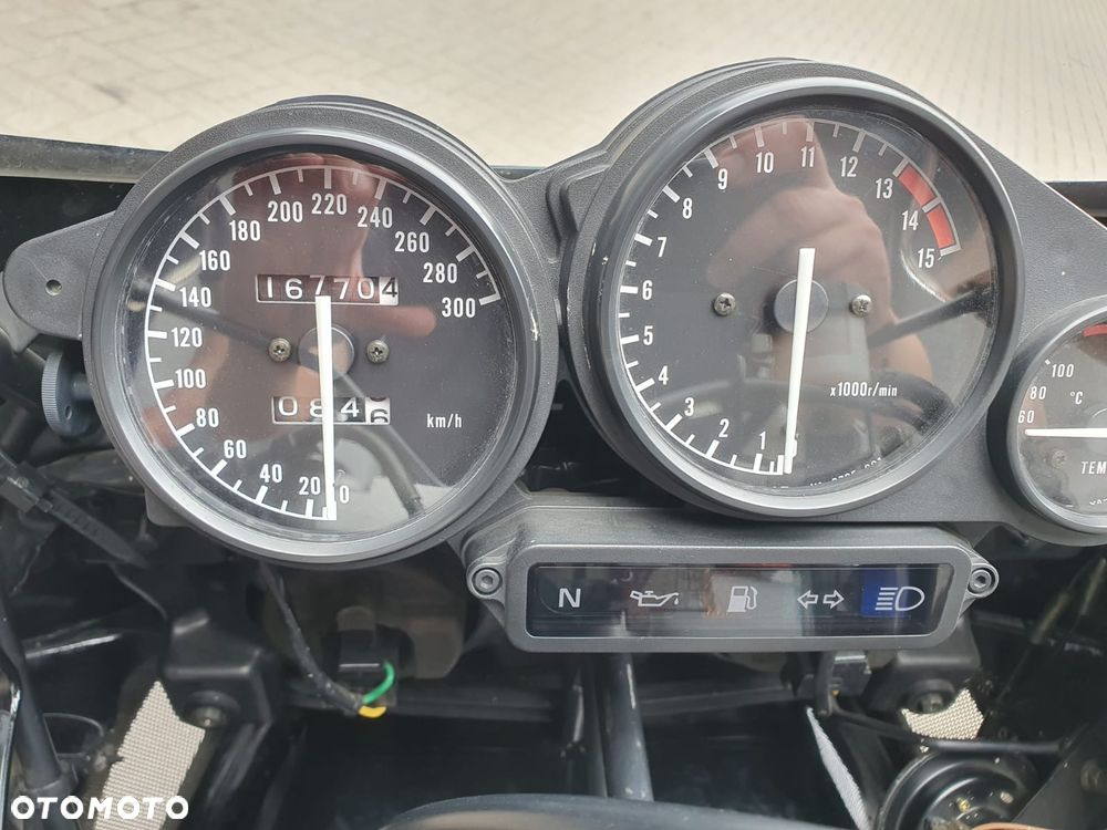Yamaha FZR - 9