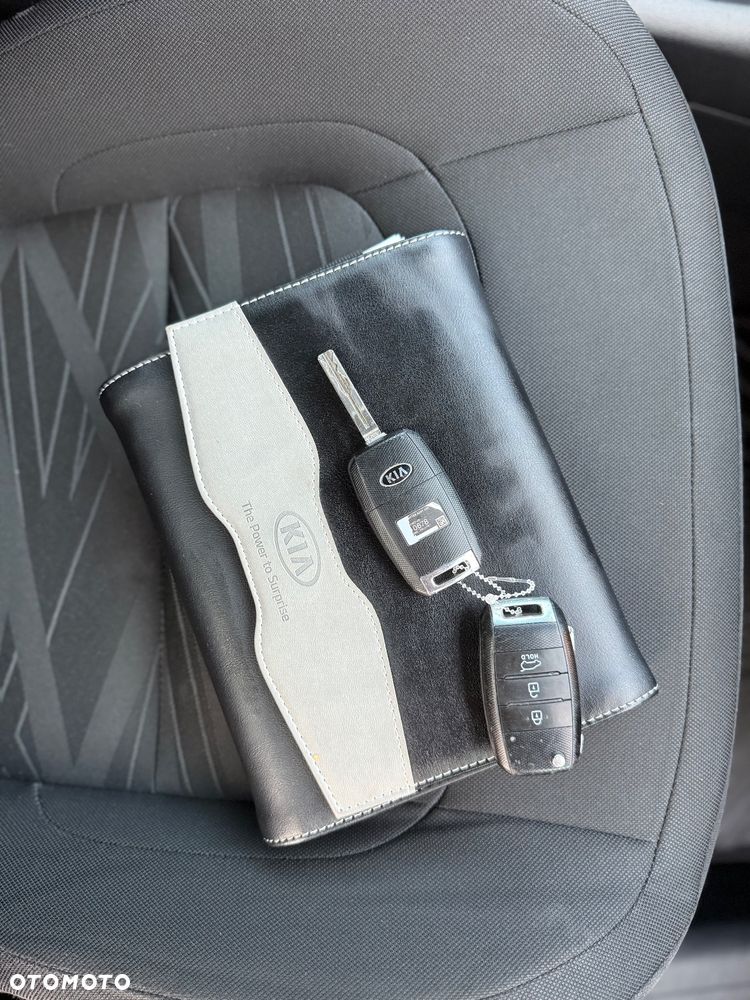 Kia Ceed 1.4 CRDi 90 Vision - 26