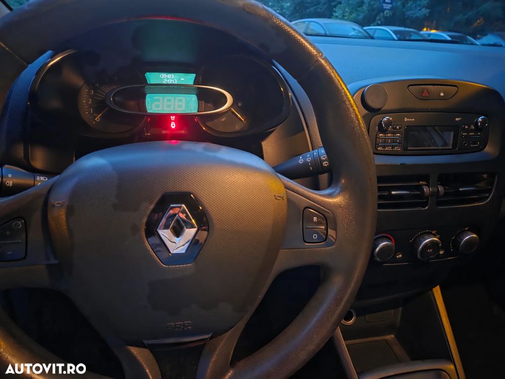 Renault 4 - 7