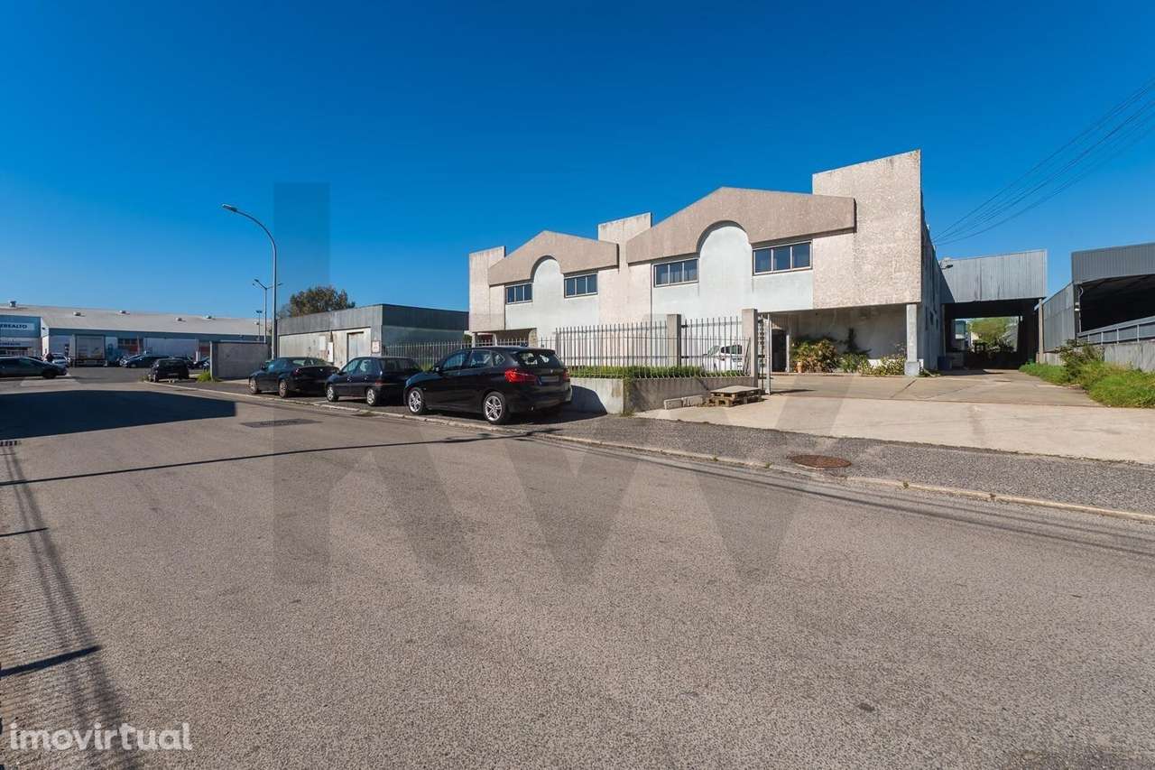 PARQUE  INDÚSTRIAL,  ESCRITÓRIOS e ARMAZÉNS em CONDOMINÍO FECHADO  Pri - Grande imagem: 2/60