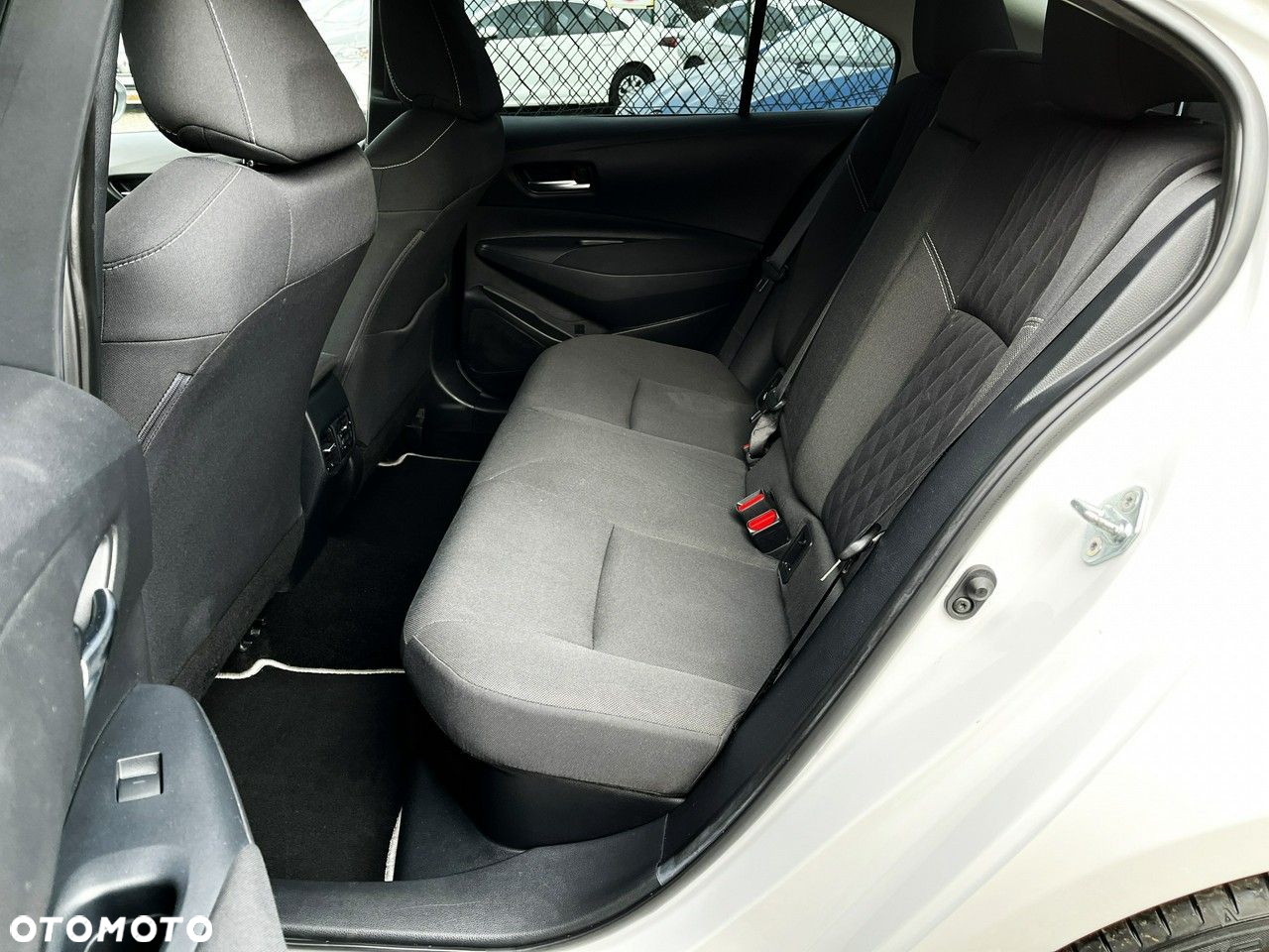 Toyota Corolla - 31