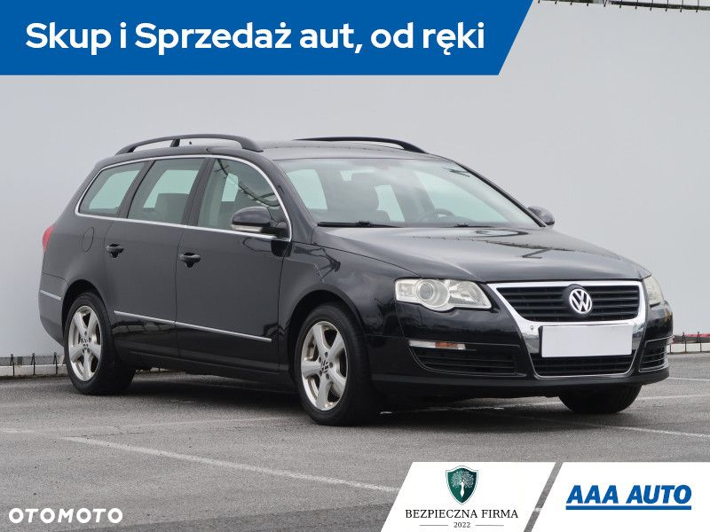 Volkswagen Passat - 2
