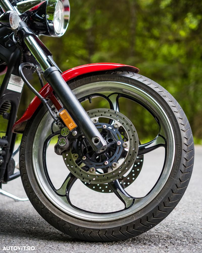 Yamaha XV 1900 Raider - 10