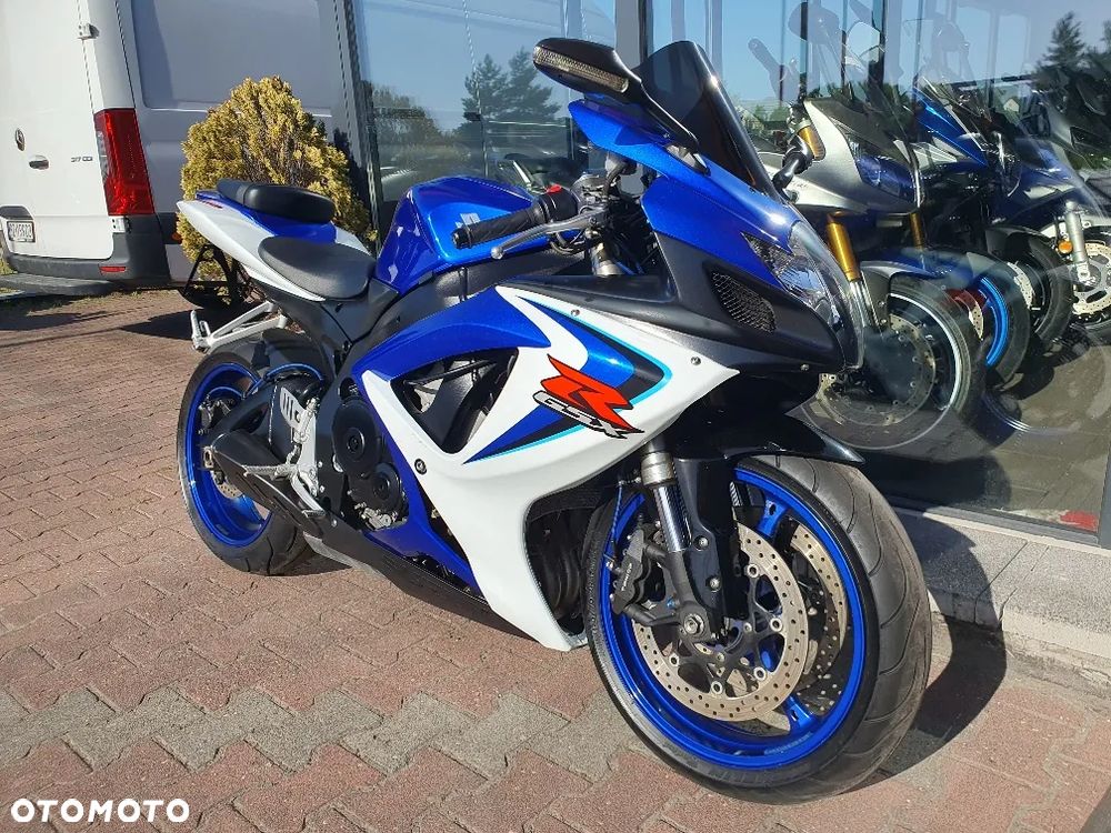 Suzuki GSX-R - 24
