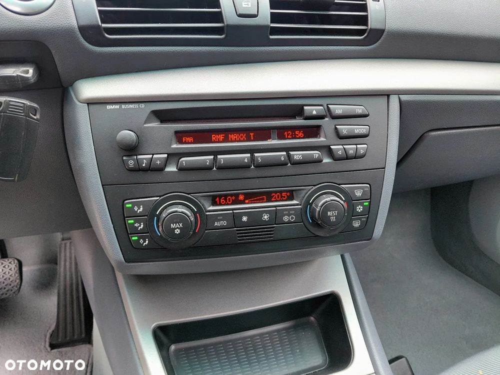 BMW Seria 1 - 22