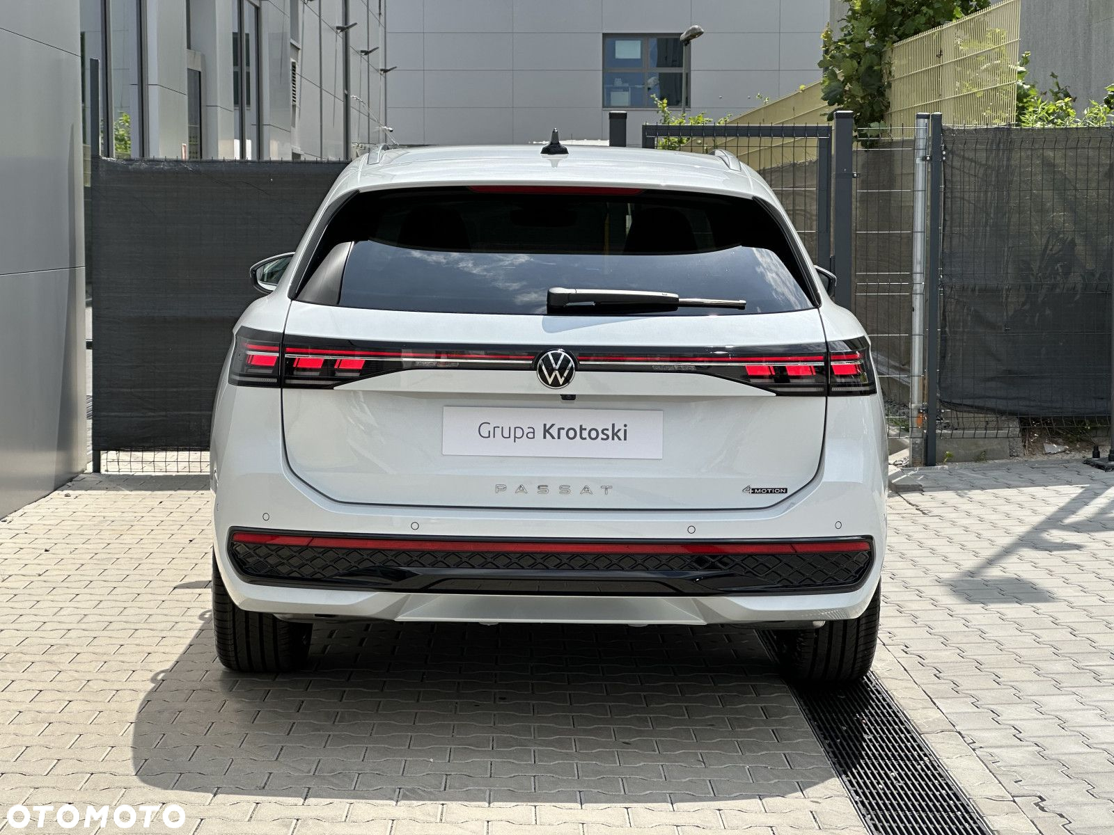 Volkswagen Passat - 8