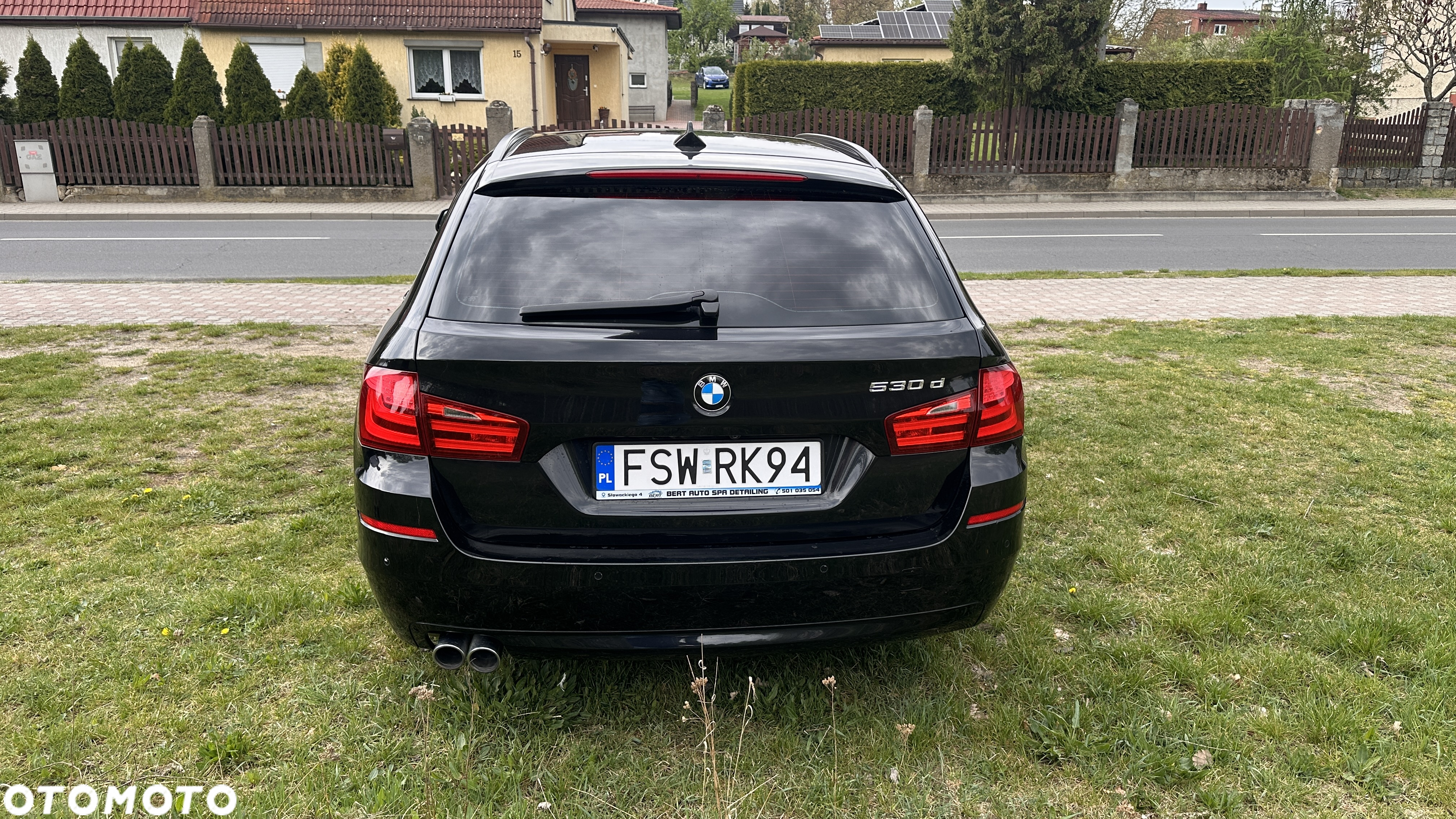 BMW Seria 5 530d xDrive Touring - 6