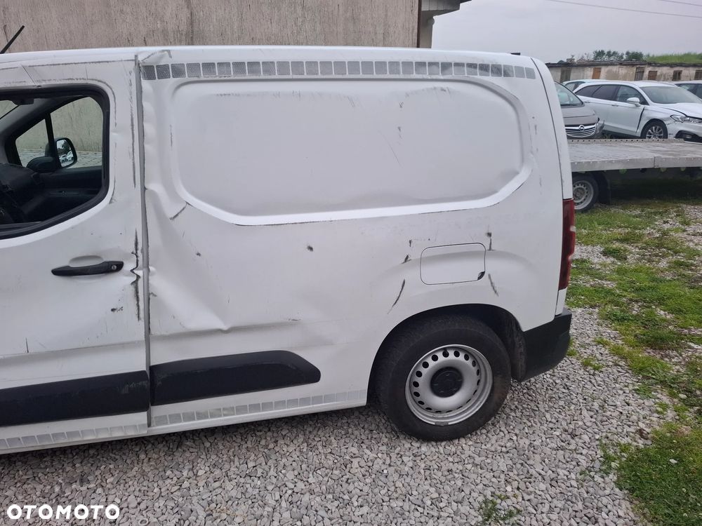 Opel Combo L 1.5 BlueHDi S&S - 4