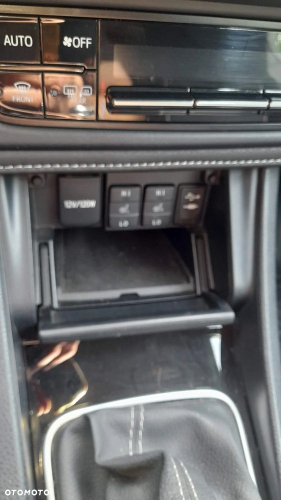 Toyota Auris - 12