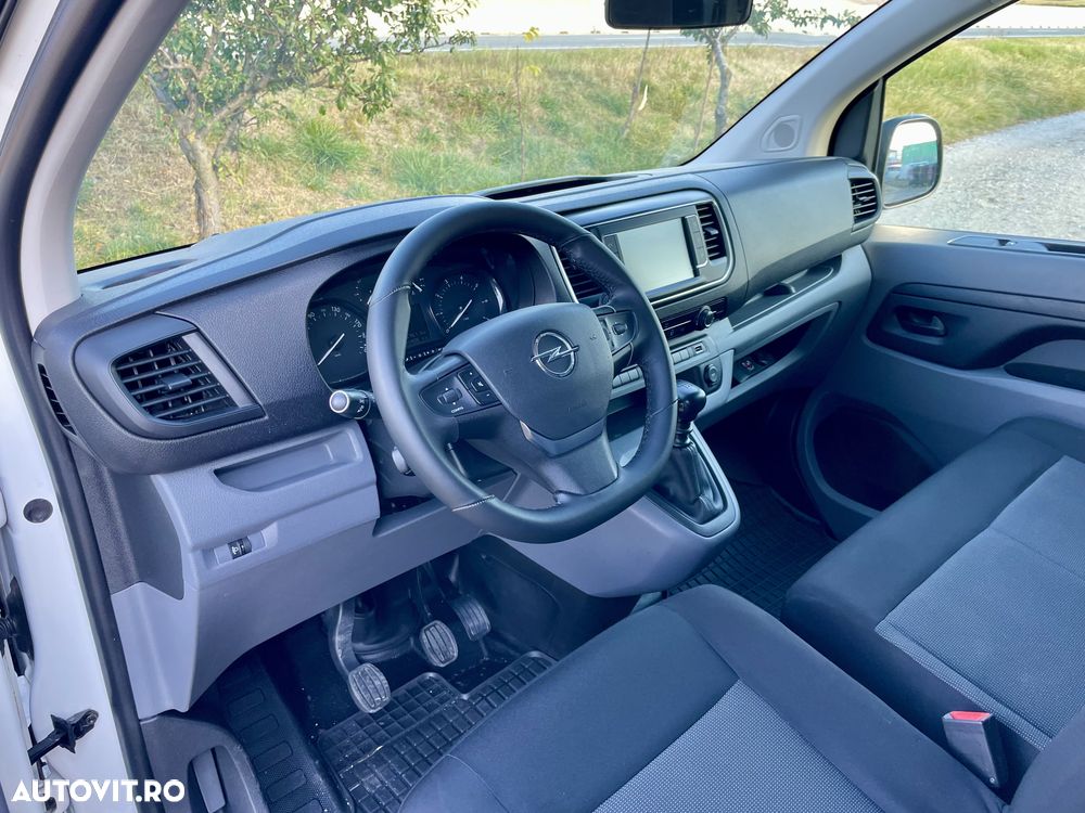 Opel Vivaro - 8