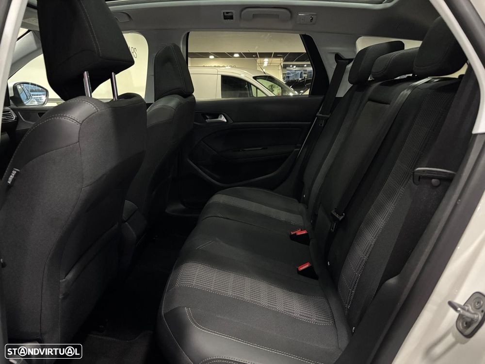 Peugeot 308 SW 1.5 BlueHDi Allure EAT8 - 7