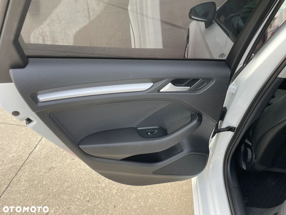 Audi A3 Limousine 2.0 TDI (clean diesel) quattro Ambition - 22