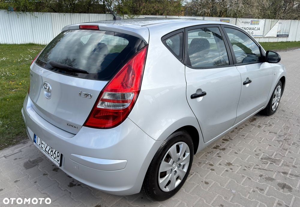 Hyundai i30 1.6 CRDi Base - 4