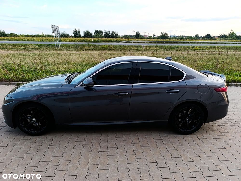 Alfa Romeo Giulia 2.2 Super - 23