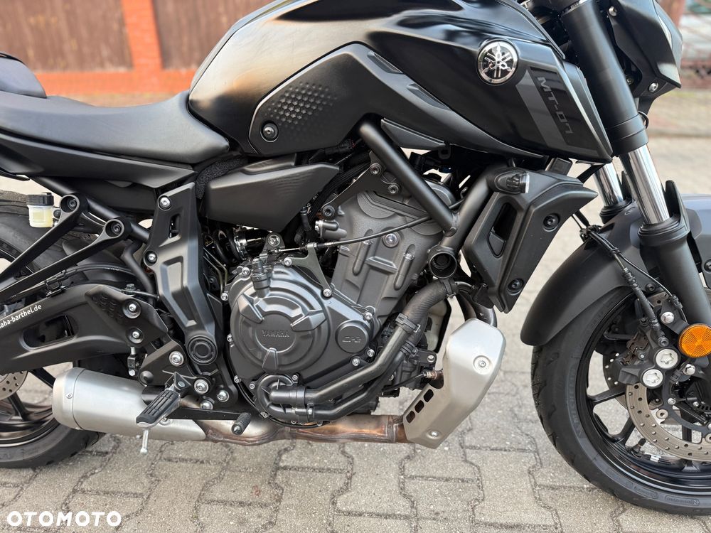 Yamaha MT - 8