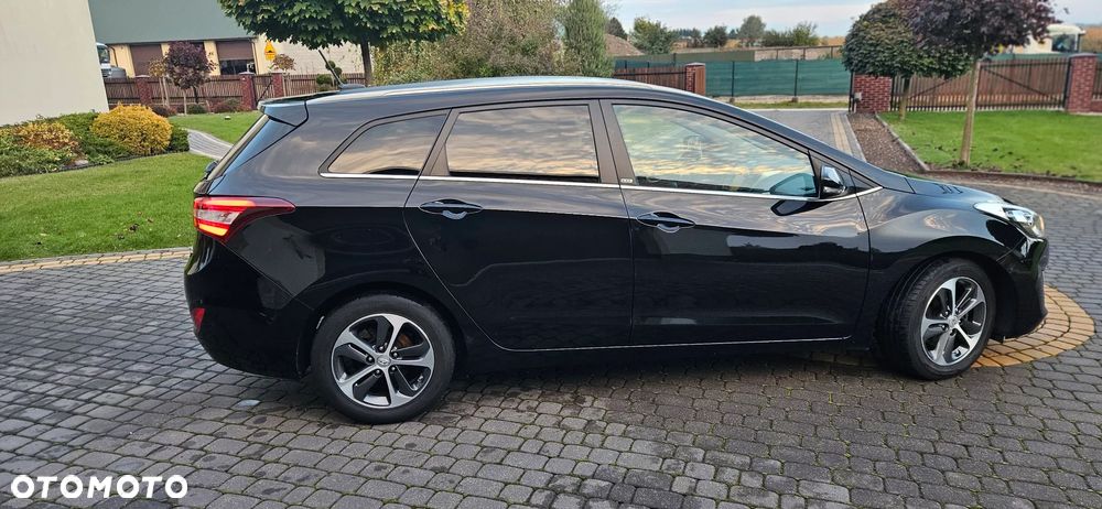 Hyundai i30 1.6 CRDi Premium - 10