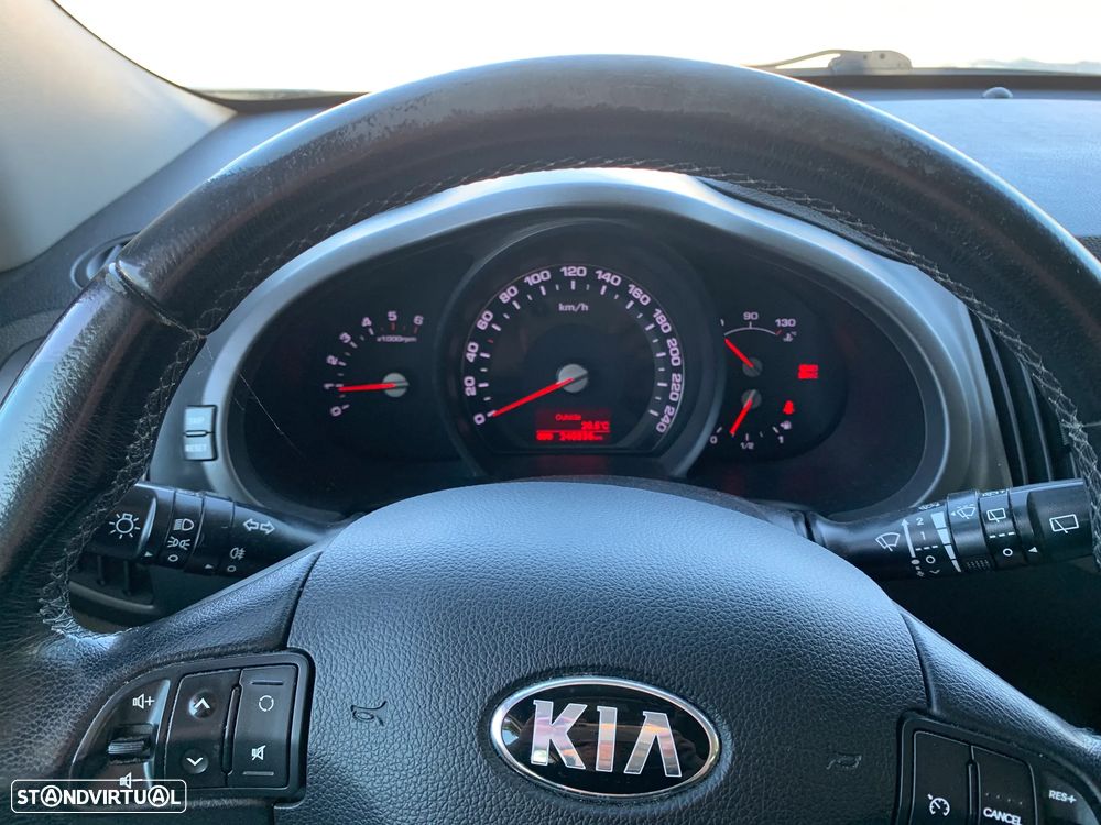 Kia Sportage 1.7 CRDi ISG More Edition - 15