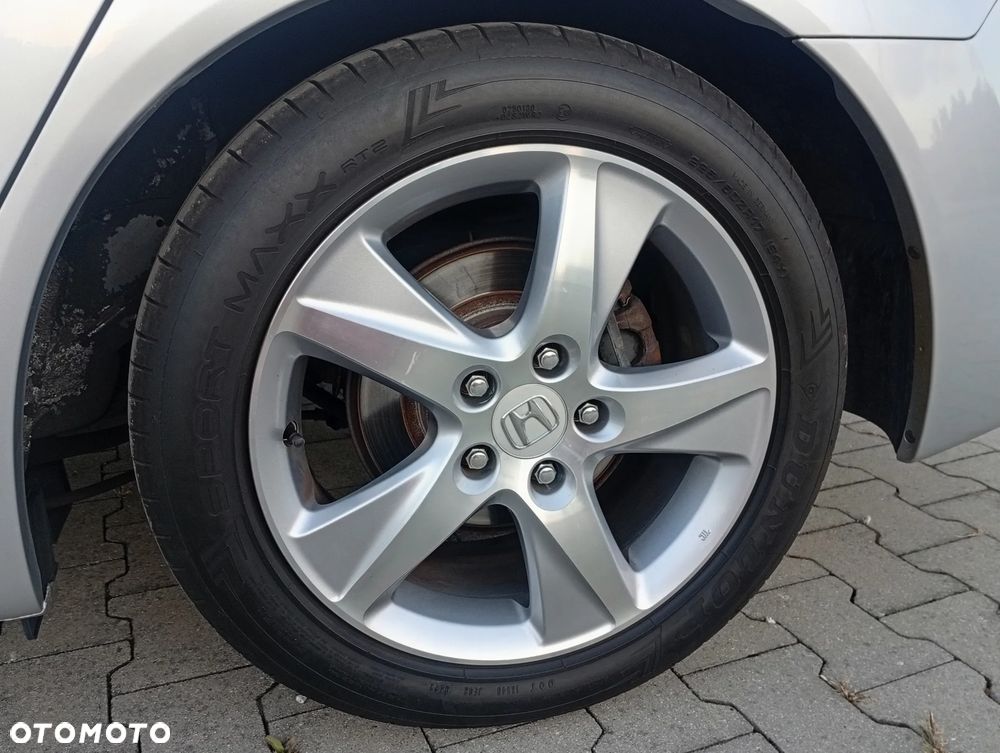 Honda Accord 2.0 Elegance 50 Jahre Edition - 16