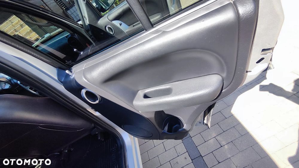 Jeep Cherokee 2.8L CRD Limited - 11