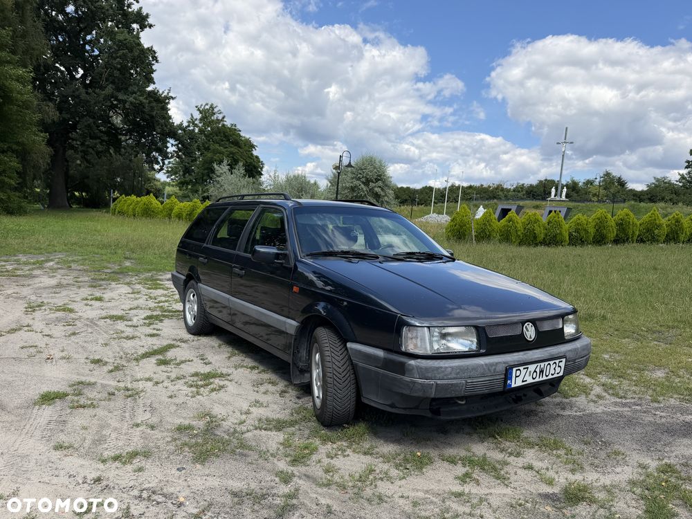 Volkswagen Passat 1.8 GL - 1