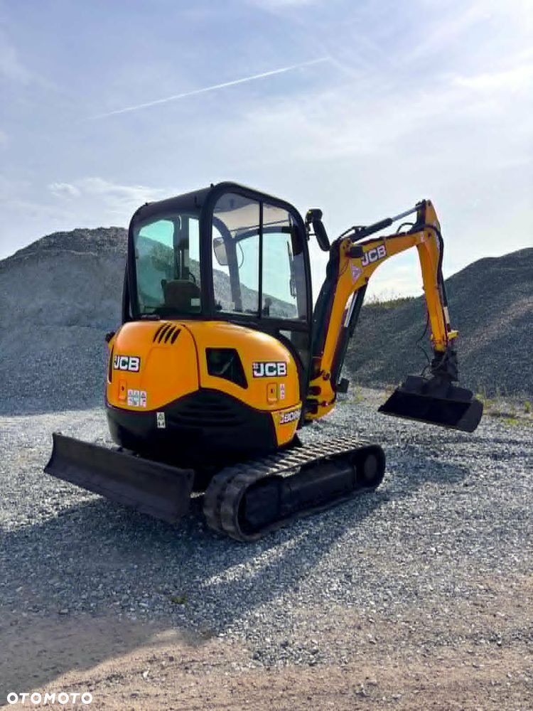 JCB 8026 - 10