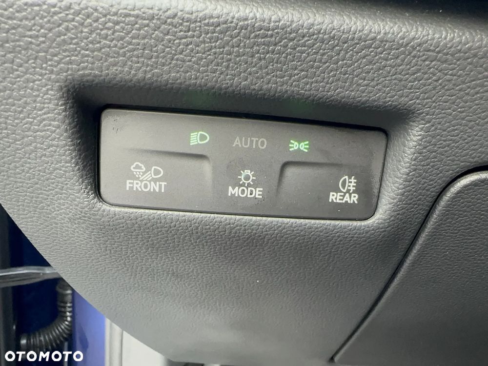 Skoda Superb 2.0 TSI Selection DSG - 18