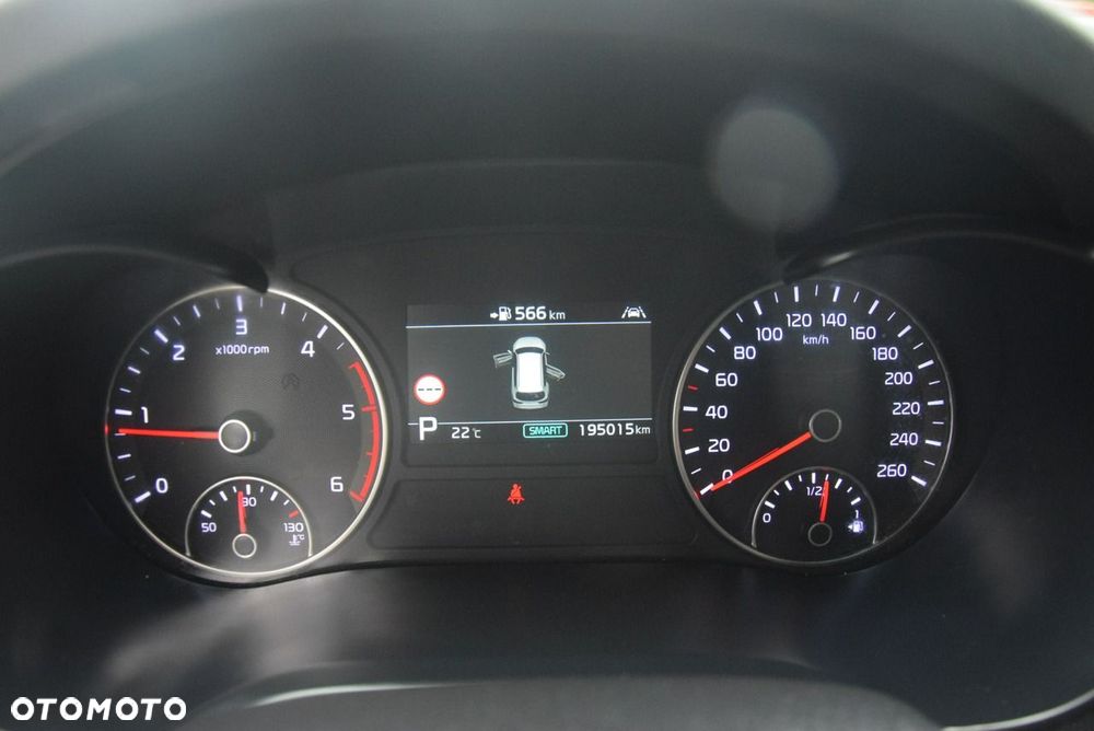 Kia Optima - 34
