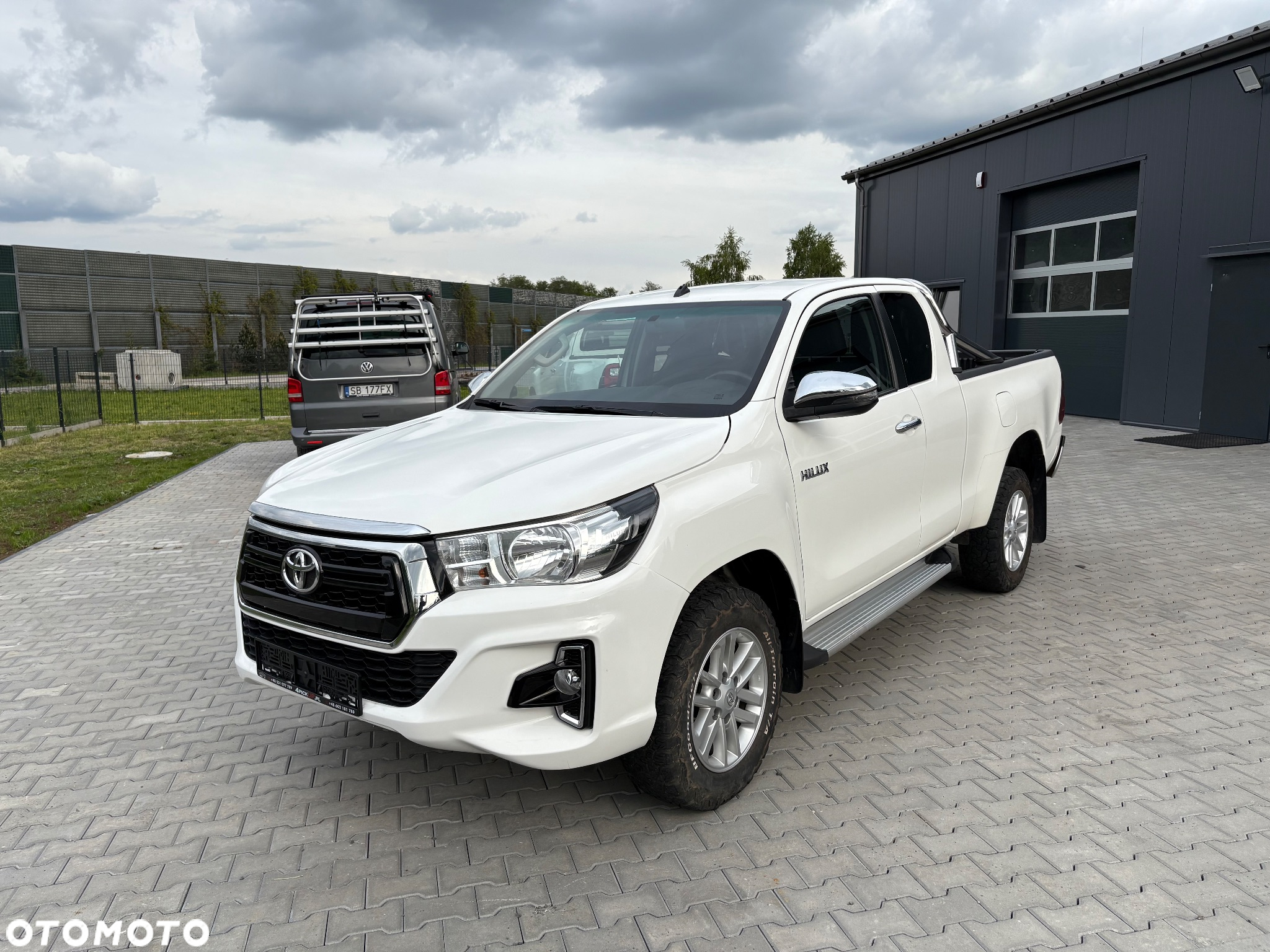 Toyota Hilux 2.4 D-4D Extra Cab SR 4x4