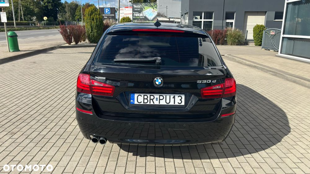 BMW Seria 5 530d xDrive Touring - 5