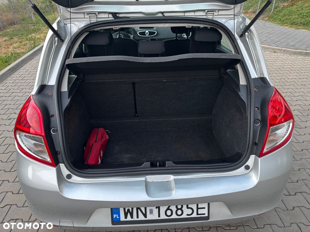 Renault Clio 1.2 16V TCE Alize Euro5 - 12