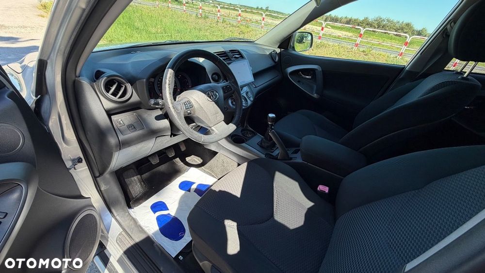 Toyota RAV4 2.2 D-4D Premium - 26
