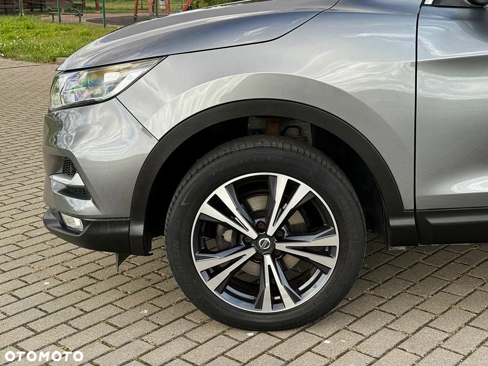 Nissan Qashqai 1.6 dCi Tekna S&S - 18
