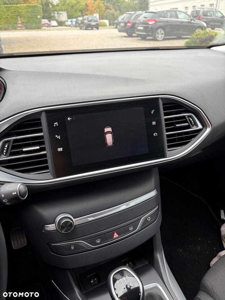 Peugeot 308 BlueHDi 130 Allure Pack - 11
