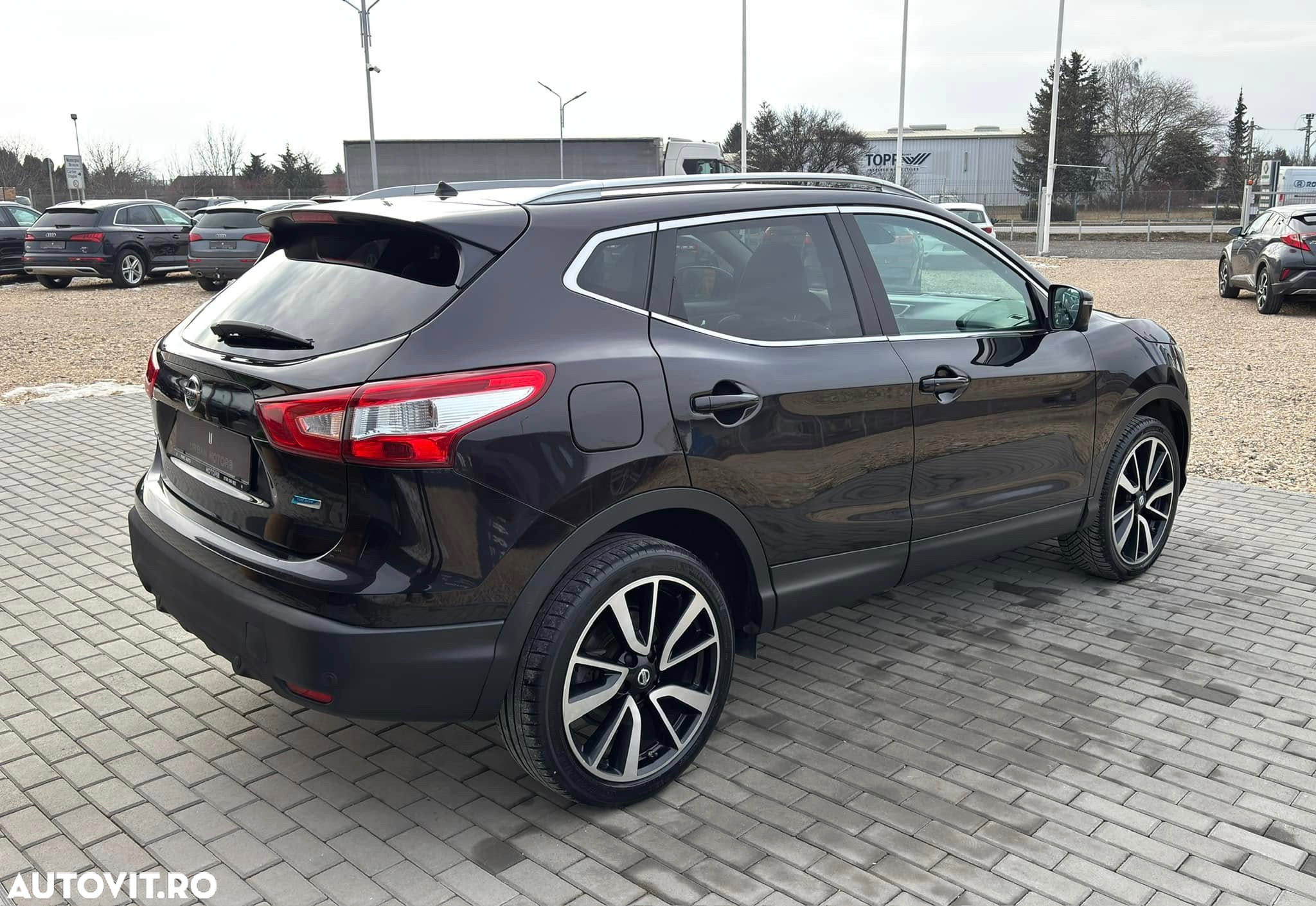 Nissan Qashqai 1.5 DCI Start/Stop Tekna - 2