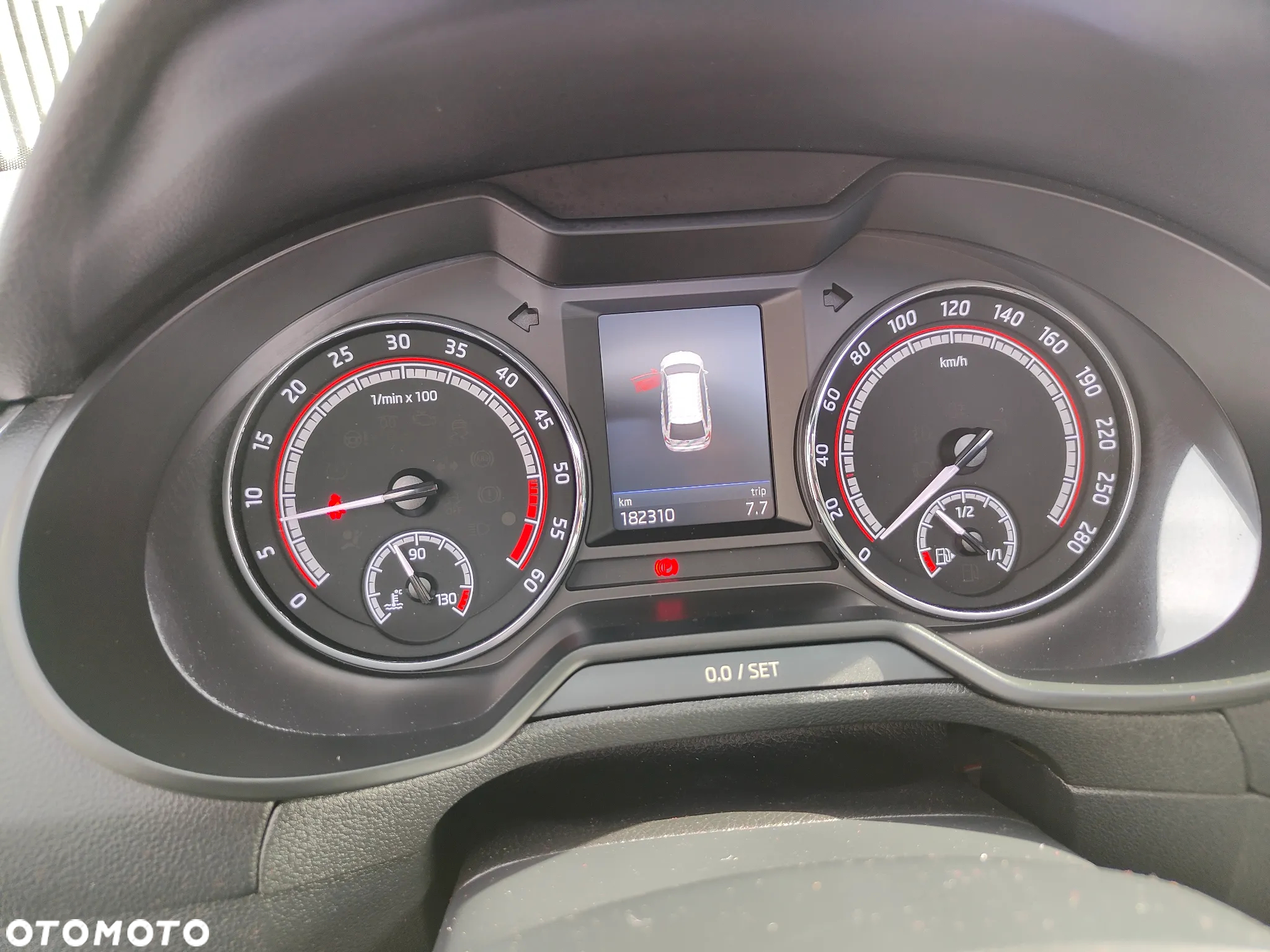 Skoda Octavia Combi 2.0 TDI RS - 21