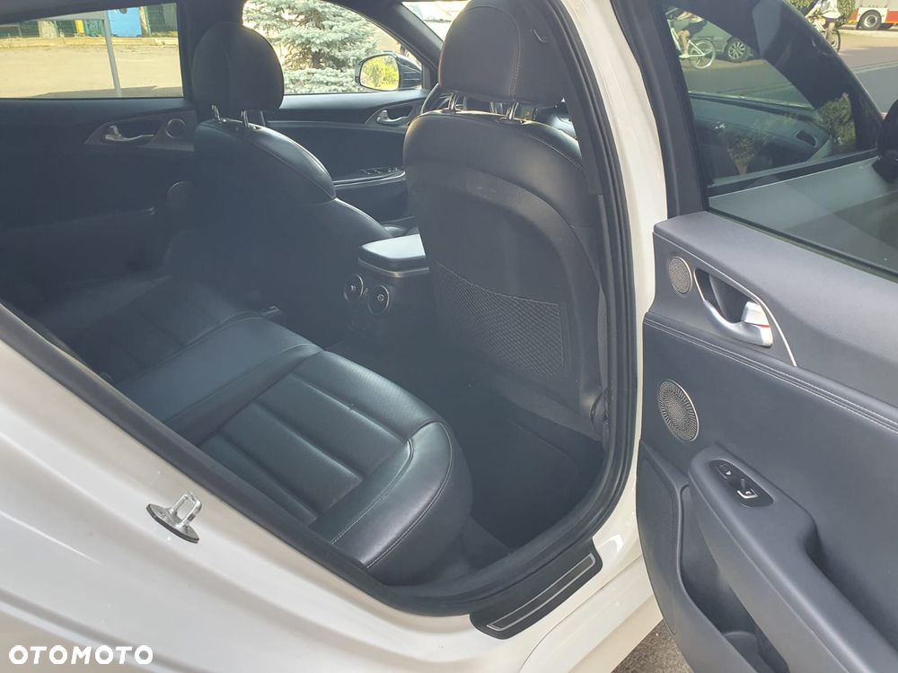 Kia Stinger 3.3 T-GDI V6 GT AWD - 21