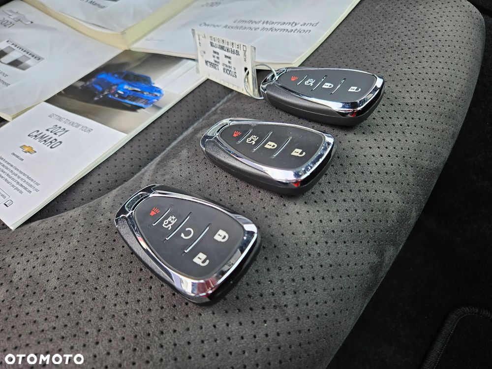 Chevrolet Camaro Coupe 6.2 V8 - 32