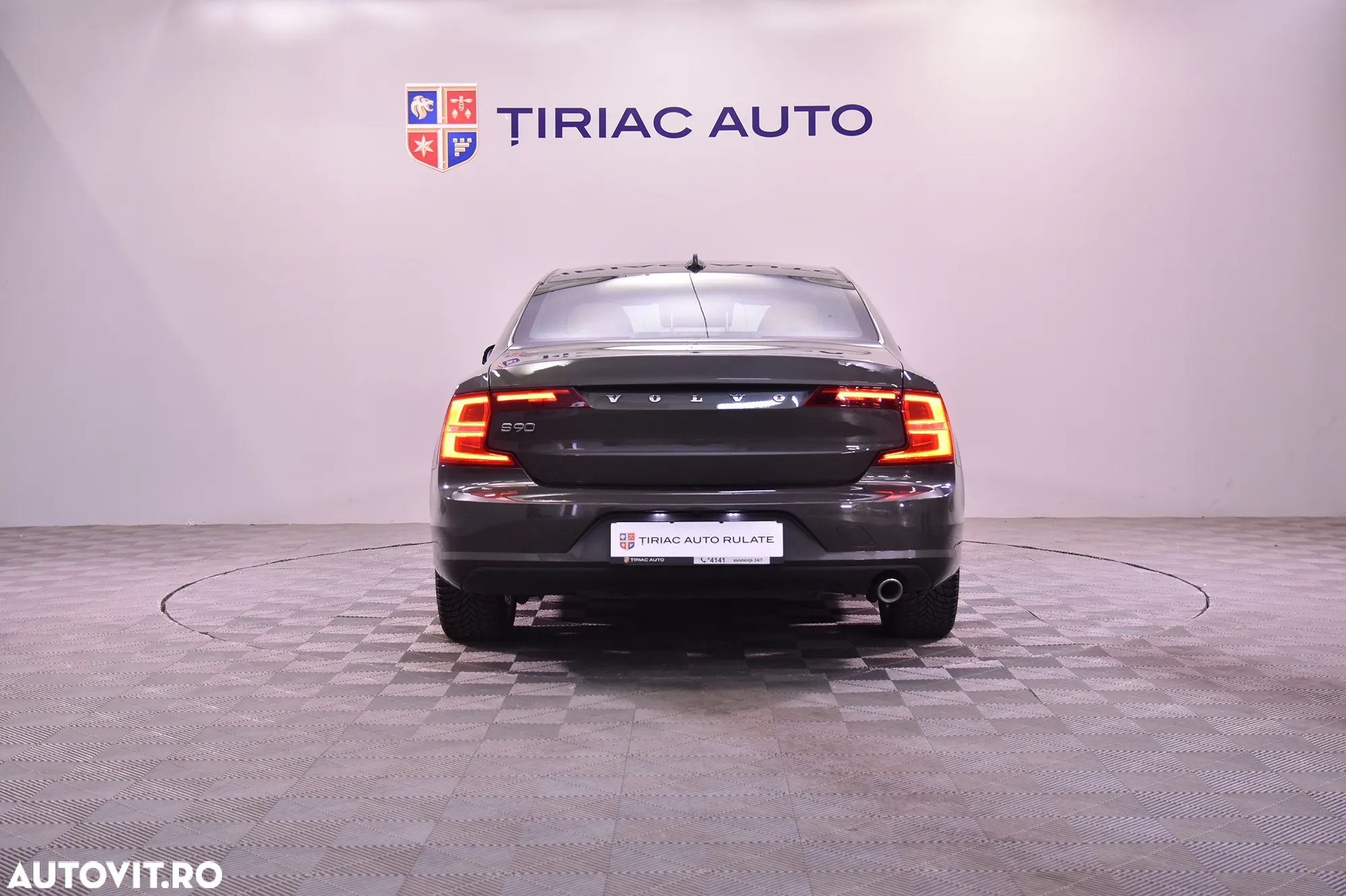 Volvo S90 - 4