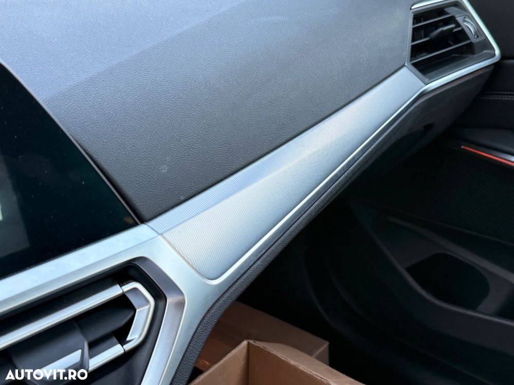 BMW Seria 3 318i AT - 14