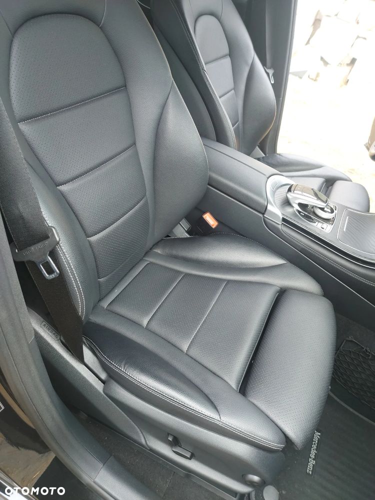 Mercedes-Benz GLC 220 d 4Matic 9G-TRONIC - 11