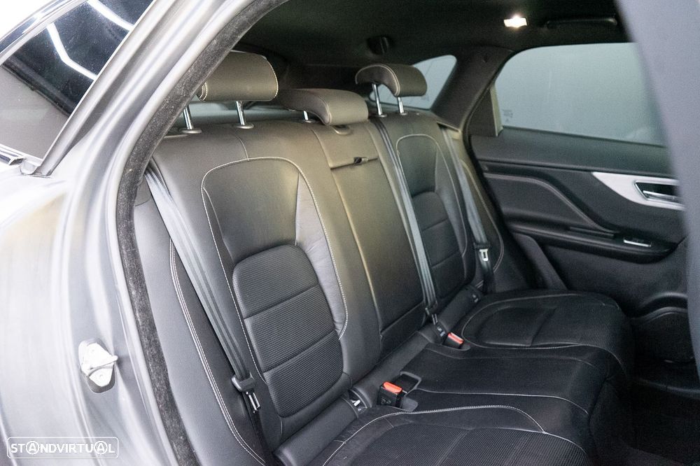 Jaguar F-Pace 20d Aut. R-Sport - 9