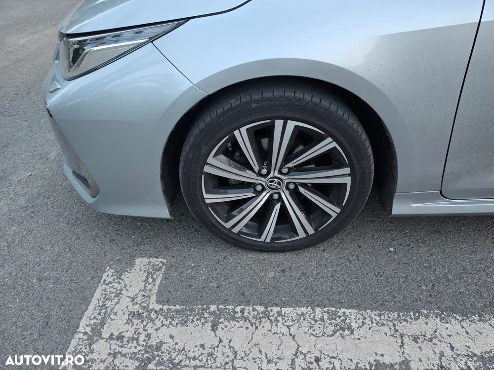 Toyota Corolla - 8