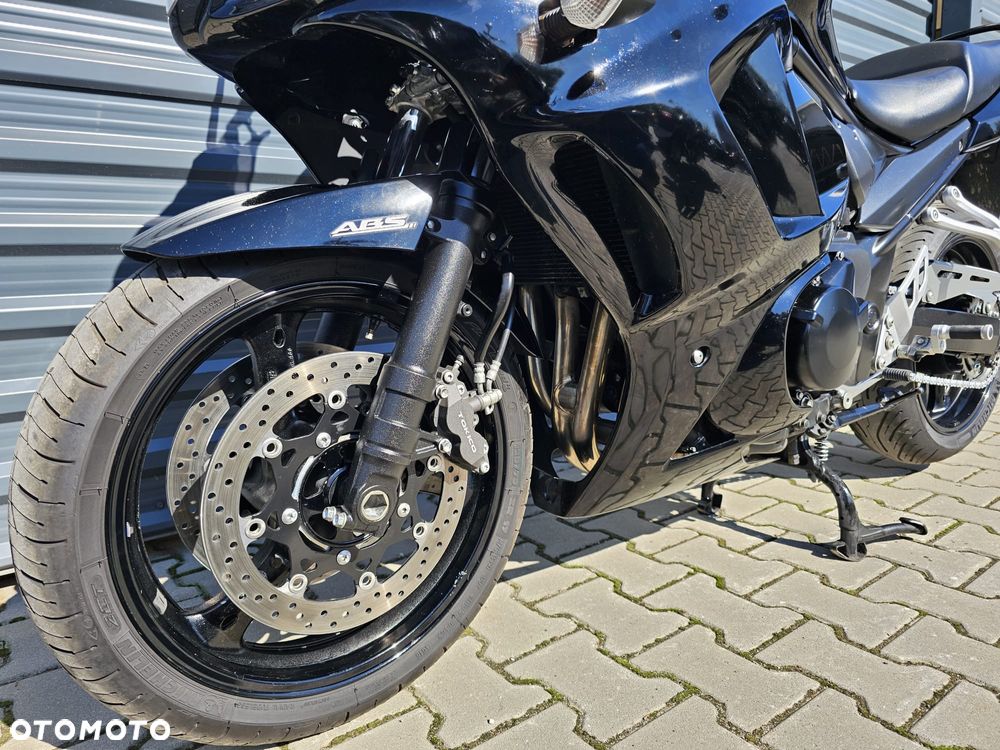 Suzuki GSX - 15