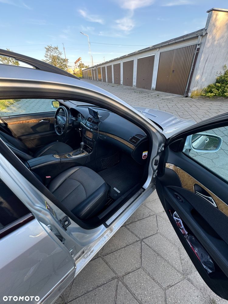 Mercedes-Benz Klasa E 320 CDI T Avantgarde - 11
