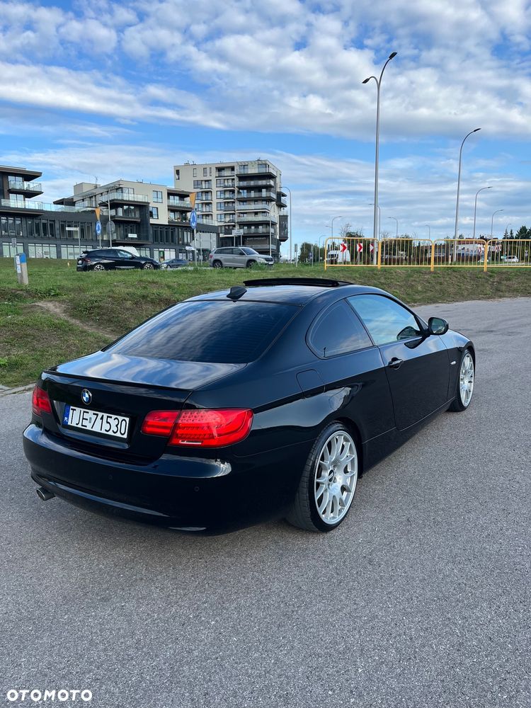 BMW Seria 3 320d - 3