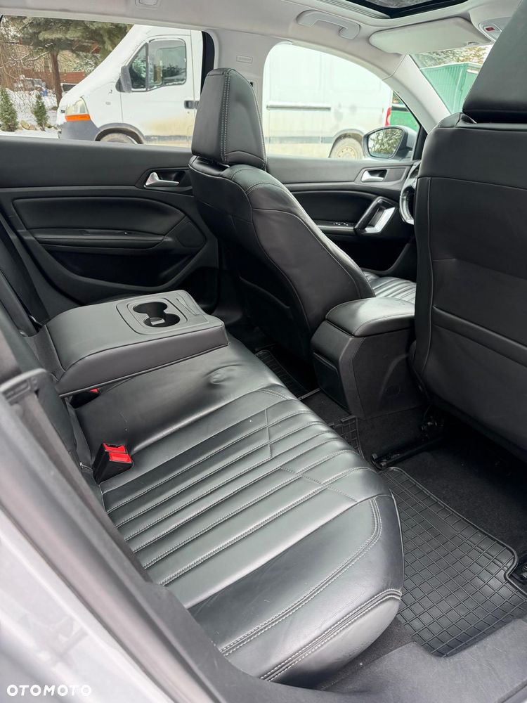 Peugeot 308 - 25